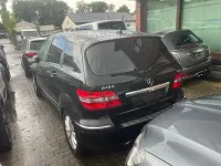 Gebraucht Mercedes B180 109 PS (80 kW) 2011 Schwarz Van / Kleinbus