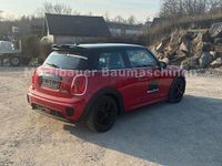 Second-hand Mini Cooper D 116 CP (85 kW) 2015 Roșu Hatchback