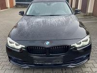 Gebraucht BMW 330 Sport Line 258 PS (189 kW) 2018 Schwarz Kombi