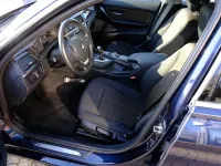 Gebraucht BMW 320 Executive 163 PS (119 kW) 2013 Blau Limousine