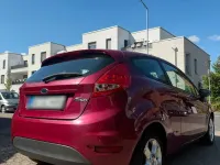 Gebraucht Ford Fiesta 96 PS (70 kW) 2009 Rot Kleinwagen