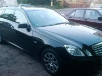 Używany Mercedes E220 170 KM (125 kW) 2011 Czarny Kombi