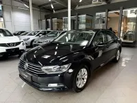 Gebraucht VW Passat Trendline 125 PS (91 kW) 2018 Schwarz Limousine