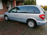 Gebraucht Chrysler Voyager 147 PS (108 kW) 2002 Silber Van / Kleinbus