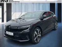 Używany Renault Megane E-Tech Techno 160 kW (218 KM) 2023 Czarny Sedan/Limuzyna