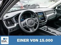 Gebraucht Volvo XC60 Plus 197 PS (144 kW) 2022 Schwarz metallic SUV