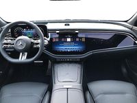 Gebraucht Mercedes E450 367 PS (269 kW) 2025 Metalliclack obsidianschwarz Limousine