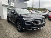 Gebraucht VW Touareg 286 PS (210 kW) 2021 Moonlight blue perleffekt SUV