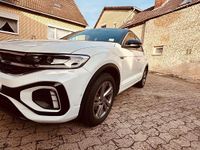 Second-hand VW T-Roc R-line 110 CP (80 kW) 2023 Alb SUV