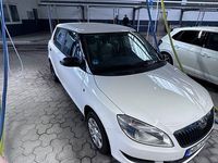 Gebraucht Skoda Fabia Active 60 PS (44 kW) 2014 Weiß Limousine