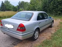 Gebraucht Mercedes C180 Elegance 122 PS (89 kW) 1993 Silber Limousine