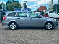 Gebraucht Opel Astra Selection 90 PS (66 kW) 2009 Silber Limousine