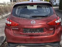 Gebraucht Nissan Pulsar 116 PS (85 kW) 2015 Rot Kleinwagen