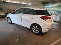 Gebraucht Hyundai i20 84 PS (61 kW) 2015 Weiß Limousine