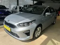 Gebraucht Kia Ceed Vision 140 PS (102 kW) 2018 Silber Kleinwagen