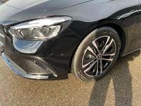 Gebraucht Mercedes B200 Progressive 150 PS (110 kW) 2026 Unilack nachtschwarz Van / Kleinbus