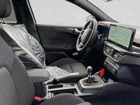 Gebraucht Ford Focus ST-Line 125 PS (91 kW) 2024 Weiß (frozen white) Kombi