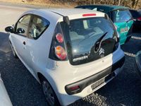Gebraucht Citroën C1 Advance 68 PS (50 kW) 2010 Weiß Kleinwagen