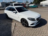 Gebraucht Mercedes C300e 194 PS (142 kW) 2020 Weiß Kombi