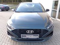 Neu Hyundai i30 Advantage 140 PS (102 kW) 2025 Grün Limousine