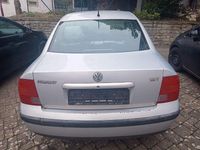 Gebraucht VW Passat Highline 150 PS (110 kW) 2000 Silber Limousine