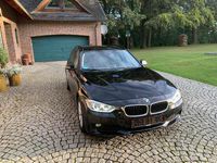 Gebraucht BMW 318 Comfort Edition 143 PS (105 kW) 2014 Schwarz Kombi