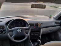 Gebraucht VW Golf IV 101 PS (74 kW) 2002 Silber Limousine