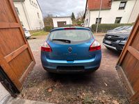 Gebraucht Renault Mégane 116 PS (85 kW) 2014 Blau Limousine