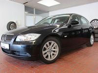Gebraucht BMW 325 Advantage 218 PS (160 kW) 2006 Schwarz Limousine