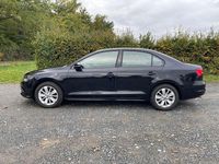 Gebraucht VW Jetta Comfortline 105 PS (77 kW) 2015 Schwarz Limousine