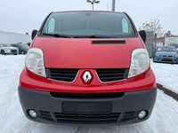 Gebraucht Renault Trafic 114 PS (83 kW) 2013 Rot Van / Kleinbus