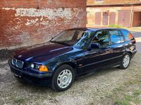 Gebraucht BMW 316 101 PS (74 kW) 1997 Blau Kombi
