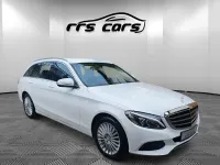Gebraucht Mercedes C220 Exclusive 170 PS (125 kW) 2015 Polarweiss  unilack Kombi