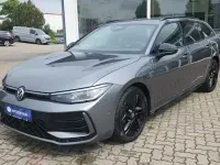 Gebraucht VW Passat R-line 272 PS (200 kW) 2024 Grau Kombi