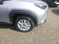 Gebraucht Toyota Yaris Cross Active 92 PS (67 kW) 2024 Silber SUV