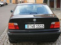 Gebraucht BMW 316 102 PS (75 kW) 1997 Schwarz Limousine