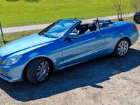Gebraucht Mercedes E220 170 PS (125 kW) 2011 Blau Cabrio