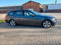 Gebraucht BMW 318 130 PS (95 kW) 2007 Grau Kombi