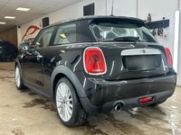 Gebraucht Mini Cooper 136 PS (100 kW) 2014 Schwarz Kleinwagen