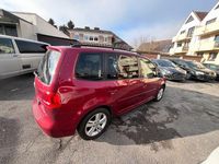 Gebraucht VW Touran Match 140 PS (102 kW) 2012 Wild cherry red Van / Kleinbus