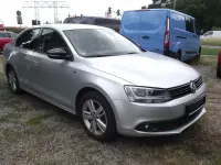 Gebraucht VW Jetta Match 105 PS (77 kW) 2013 Silber Limousine