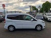 Gebraucht Ford Tourneo Courier Trend 101 PS (74 kW) 2018 Weiß Van / Kleinbus