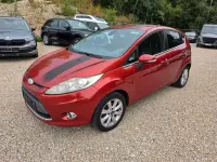 Gebraucht Ford Fiesta Ghia 82 PS (60 kW) 2008 Rot Kleinwagen