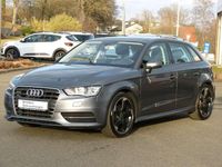 Gebraucht Audi A3 Attraction 110 PS (80 kW) 2015 Grau Limousine