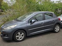 Gebraucht Peugeot 207 90 PS (66 kW) 2011 Grau Limousine