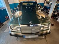 Gebraucht Mercedes E280 197 PS (144 kW) 1993 Grün Limousine