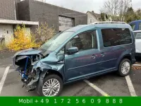 Gebraucht VW Caddy Comfortline 125 PS (91 kW) 2017 Grün Van / Kleinbus