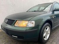 Gebraucht VW Passat S 101 PS (74 kW) 1998 Grün Kombi