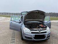 Gebraucht Opel Astra 90 PS (66 kW) 2007 Silber Kleinwagen