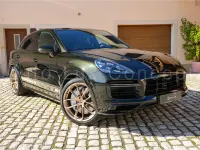 Gebraucht Porsche Cayenne Turbo 549 PS (403 kW) 2022 Grün SUV